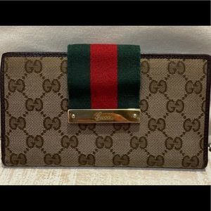 Gucci wallet
